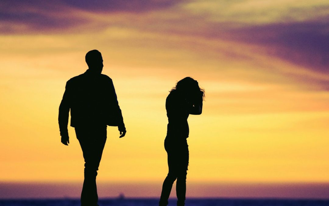 Understanding Boundaries vs. Stonewalling: Navigating Relationships with Anxious Attachment Styles