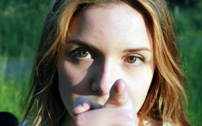 When Control Pushes Love Away – and How to Manage a Controlling Person